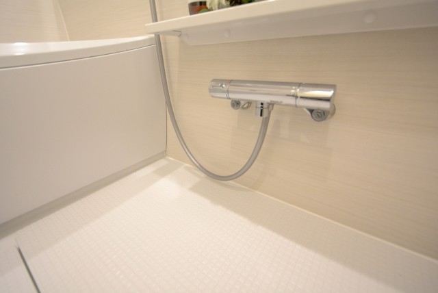 幡ヶ谷YMビル バス