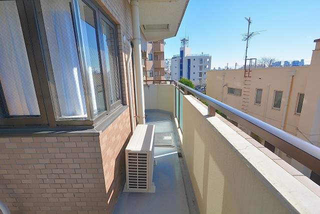朝日クレス・パリオ西落合 バルコニー