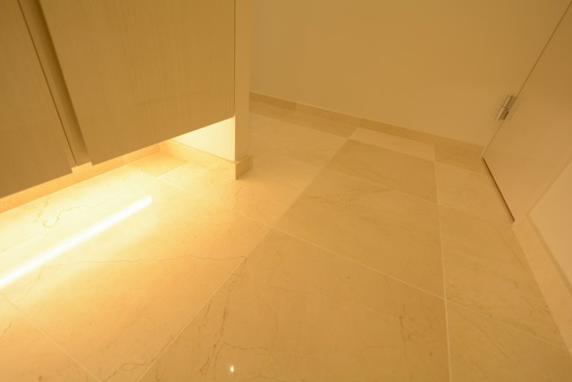 経堂ヒミコセラン 玄関