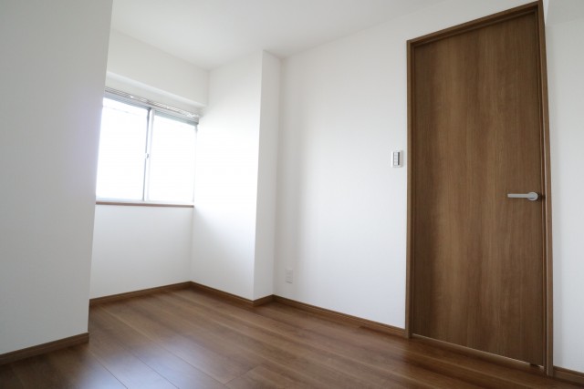 新大橋永谷マンション 洋室