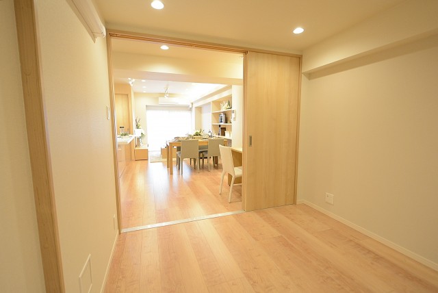 メゾンドール高田馬場 洋室①