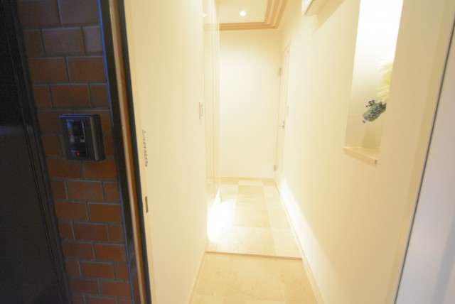 経堂ヒミコセラン 玄関