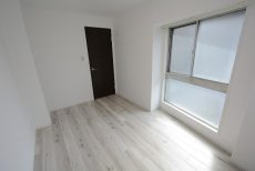 南平台マンション 洋室①