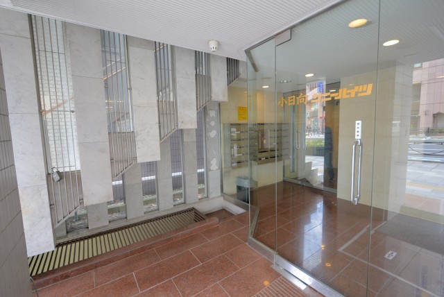 小日向サニーハイツ エントランス