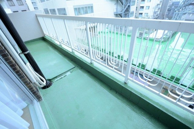 東急アルス本郷 バルコニー