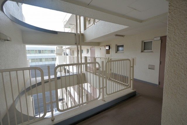 本郷サンハイツ 外廊下