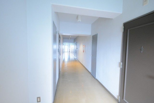 パラスト下目黒_4 外廊下