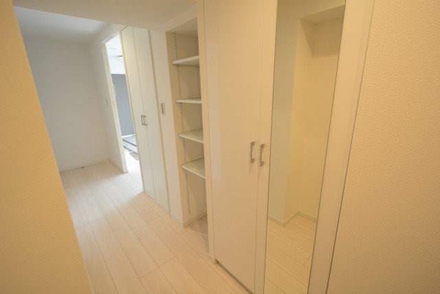 小日向サニーハイツ 玄関