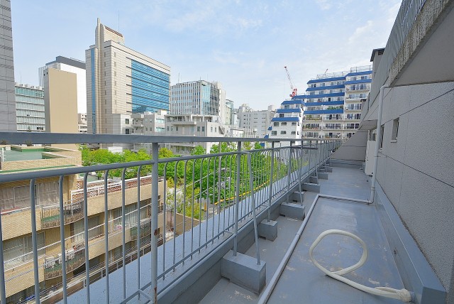 南平台マンション バルコニー