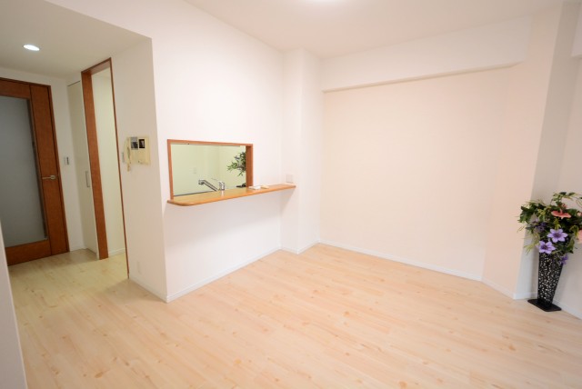 サンウッド新宿戸山フラッツ LD