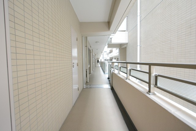 小石川ザ・レジデンス　外廊下