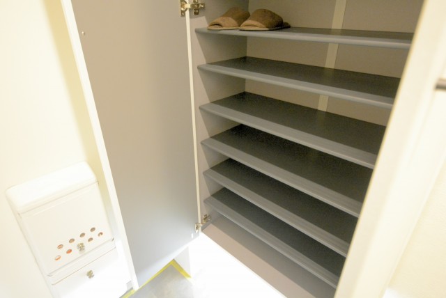 中銀マーブルマンシオン新宿五丁目 玄関