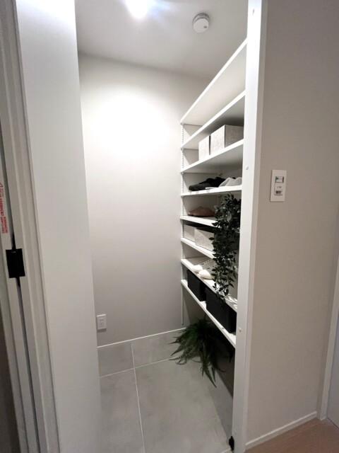 シャンボール恵比寿 玄関廊下