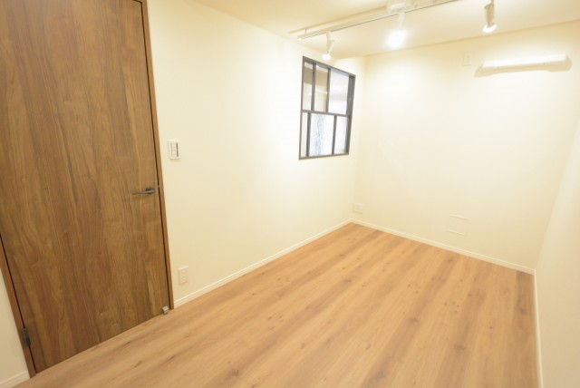 グリーンヒル小石川 洋室1