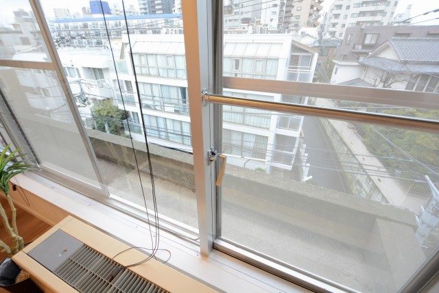 川口アパートメント バルコニー