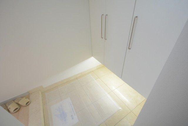 パークアクシス白金台南 玄関