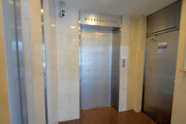 小日向サニーハイツ エントランス