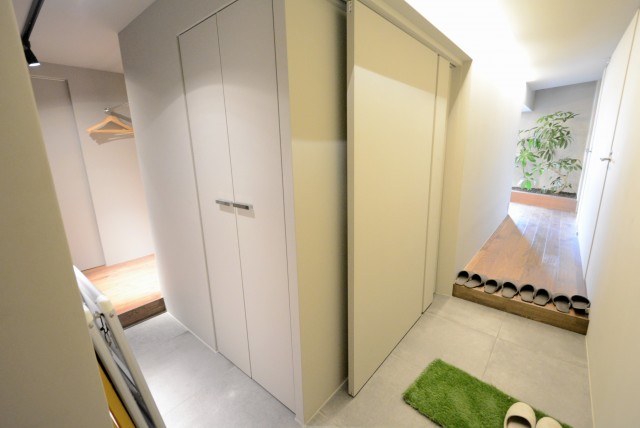 イトーピア渋谷桜ヶ丘 玄関