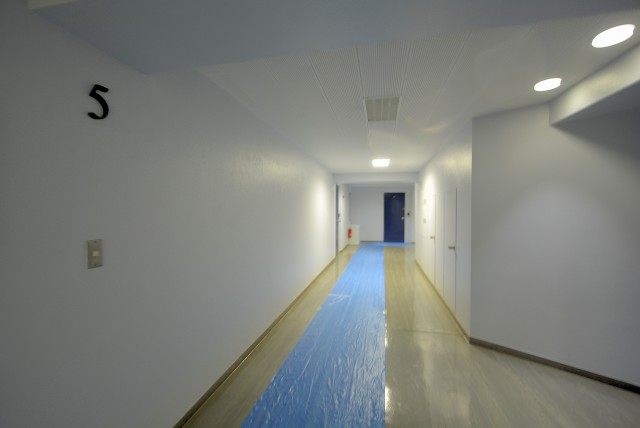 東急アルス本郷 外廊下