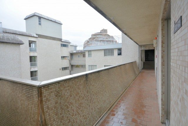 川口アパートメント 外廊下