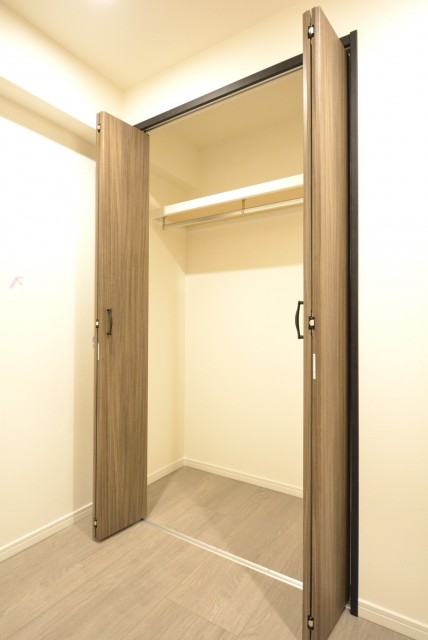 メゾンドール本郷 洋室1