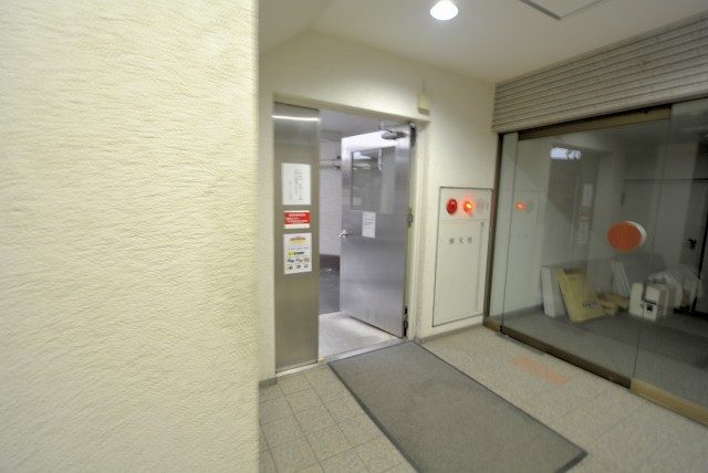 本郷サンハイツ エントランス