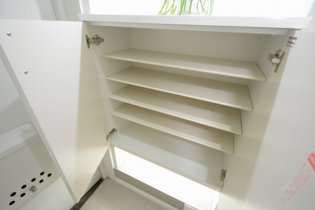 グローリア初穂音羽 玄関