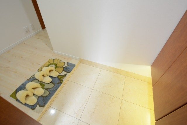 サンウッド新宿戸山フラッツ 玄関