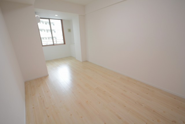 サンウッド新宿戸山フラッツ 洋室