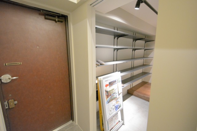 イトーピア渋谷桜ヶ丘 玄関