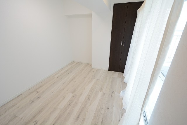 南平台マンション 洋室②