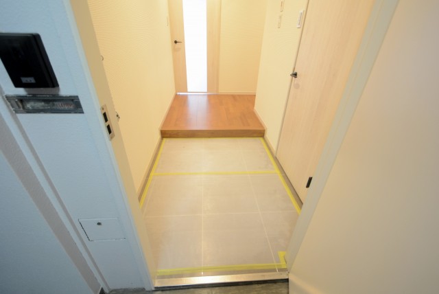 東急アルス本郷 玄関