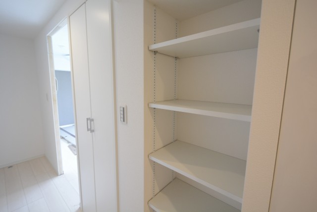 小日向サニーハイツ 玄関