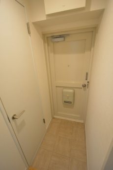 ピロティ五反田 玄関