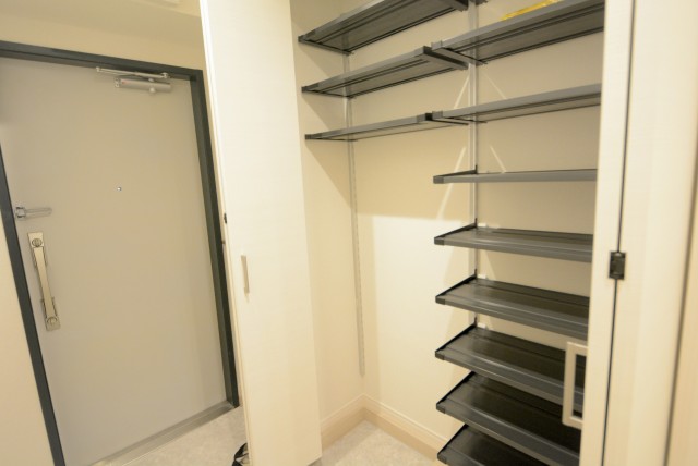 メゾンドール本郷 玄関