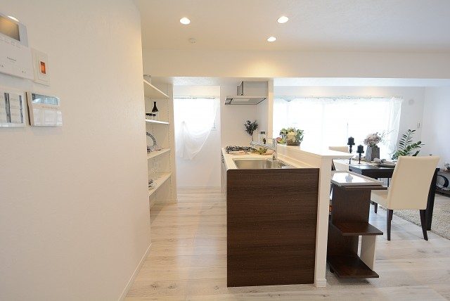 南平台マンション キッチン