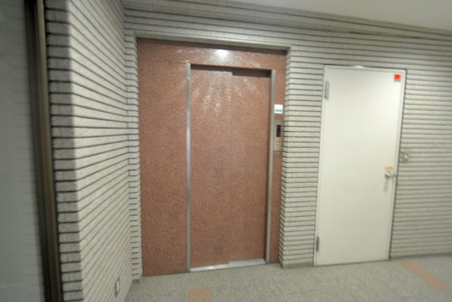 本郷サンハイツ エントランス