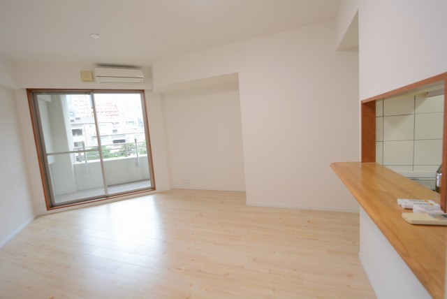 サンウッド新宿戸山フラッツ バルコニー