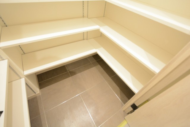 東急アルス本郷 玄関