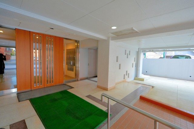 コープ高輪 エントランス