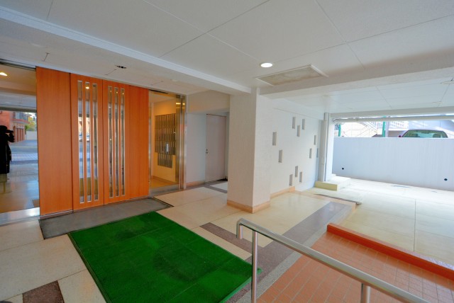 コープ高輪 エントランス