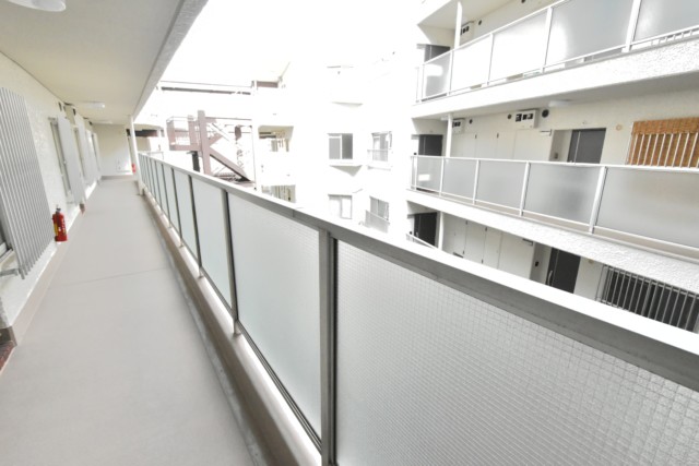 目白ガーデニア 玄関