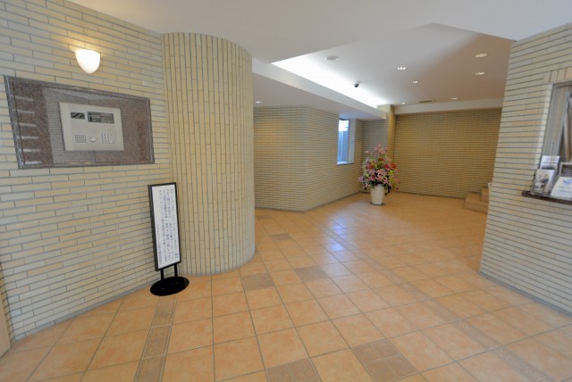 フォルスコート目黒大橋 エントランス