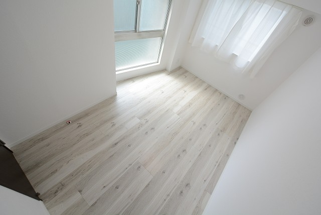 南平台マンション 洋室①