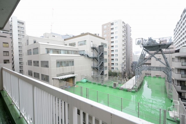 東急アルス本郷 バルコニー