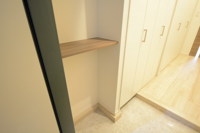 メゾンドール本郷 玄関