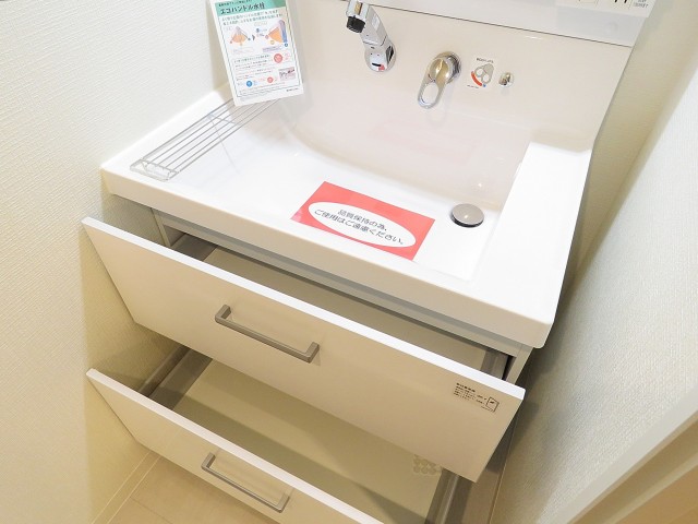 五反田サニーフラット　洗面化粧台