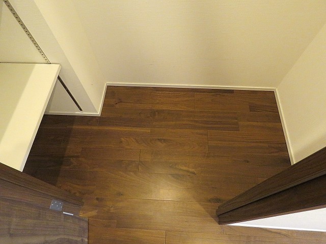 ノア渋谷パートⅡ　廊下収納