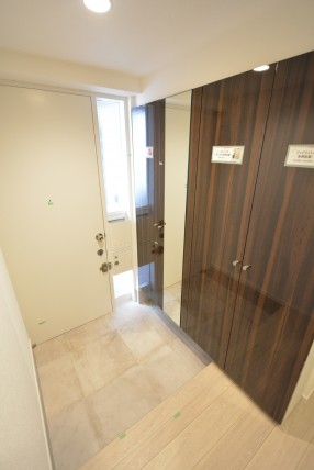 川口アパートメント 玄関