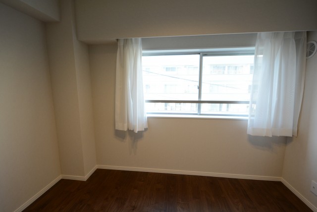 コープ高輪 洋室１